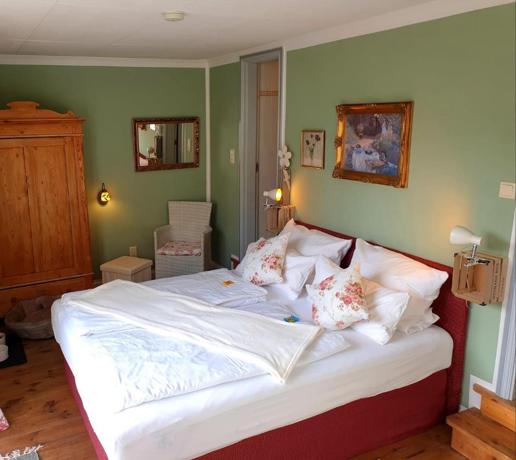 Hotel Bed & Breakfast Am Dom ชลีสวิก ภายนอก รูปภาพ